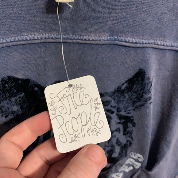 Free People Tshirt - Picture 3 of 4